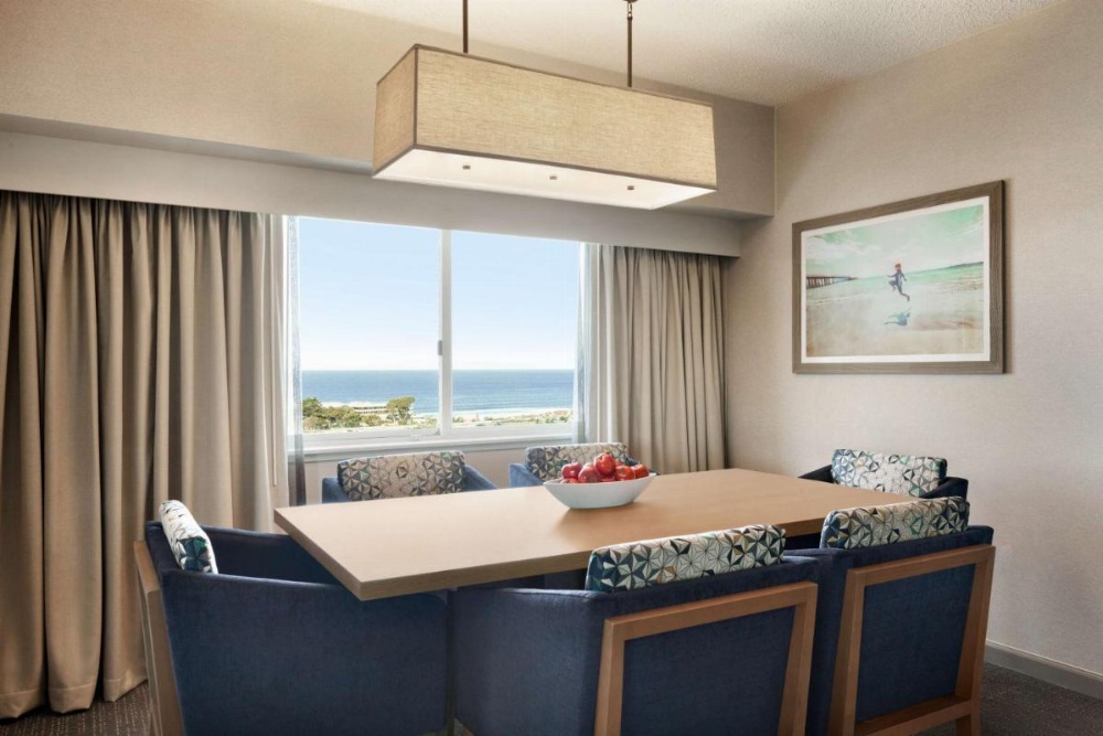 Embassy Suites by Hilton Monterey Bay-Seaside Image 15