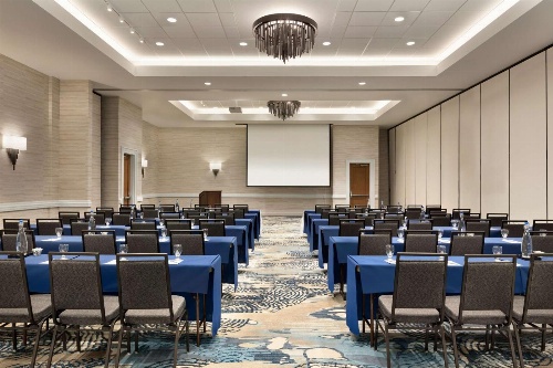 Embassy Suites by Hilton Monterey Bay-Seaside image 2