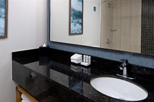 Embassy Suites by Hilton Monterey Bay-Seaside image 25