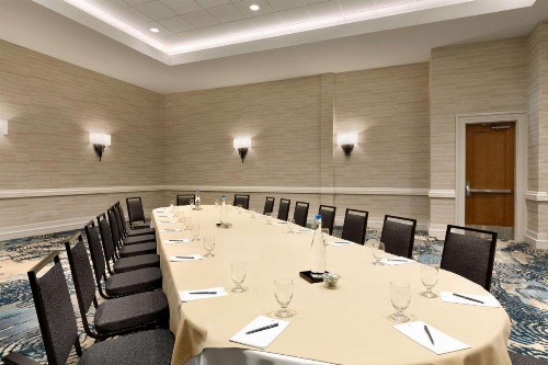 Embassy Suites by Hilton Monterey Bay-Seaside image 5